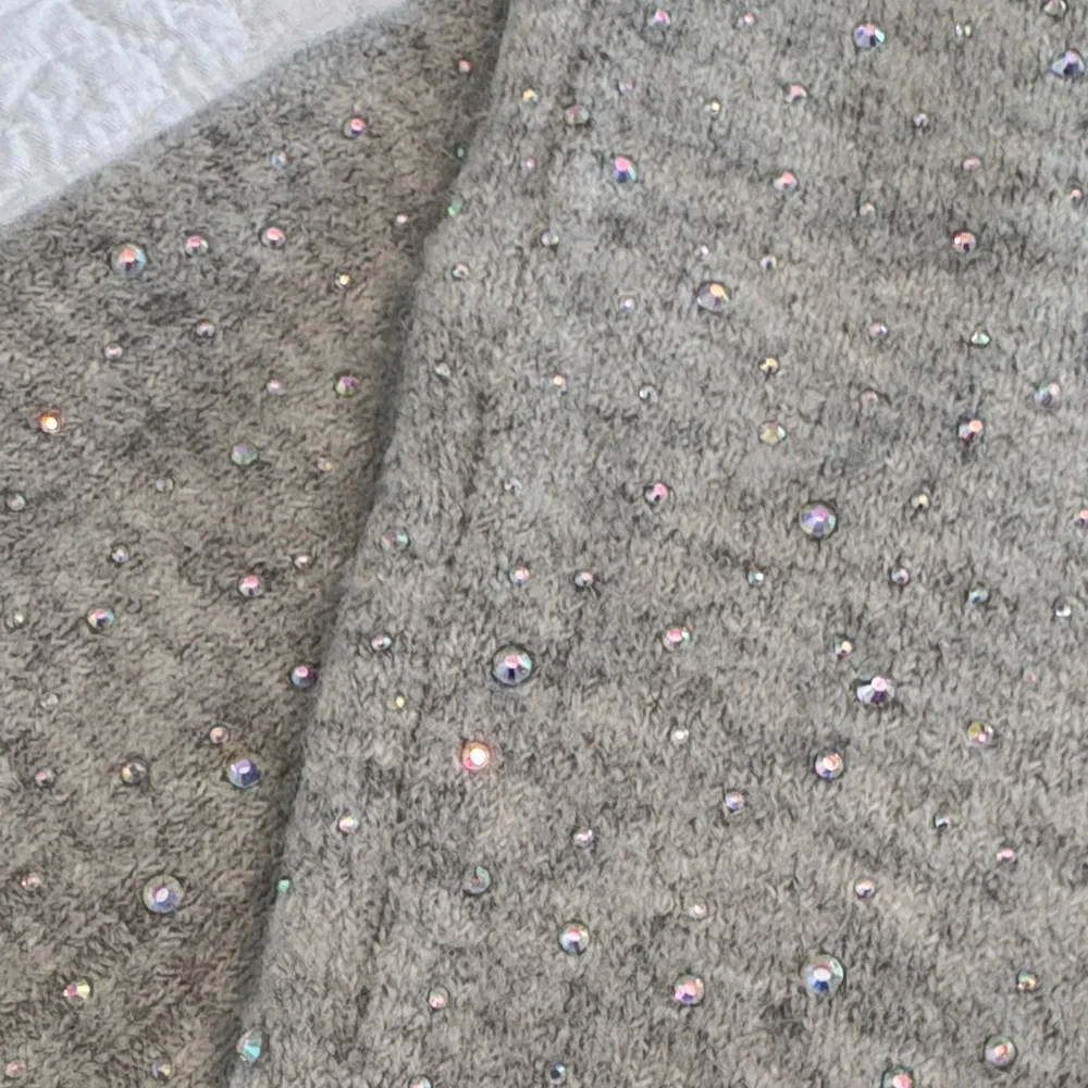 J. Crew Light Gray Sweater with Sparkle Accents - xs NWT - Picture 16 of 16